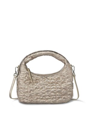 Bolso pequeño beige con textura, asa acolchada, correa de hombro desmontable y cierre de cremallera sobre fondo blanco.