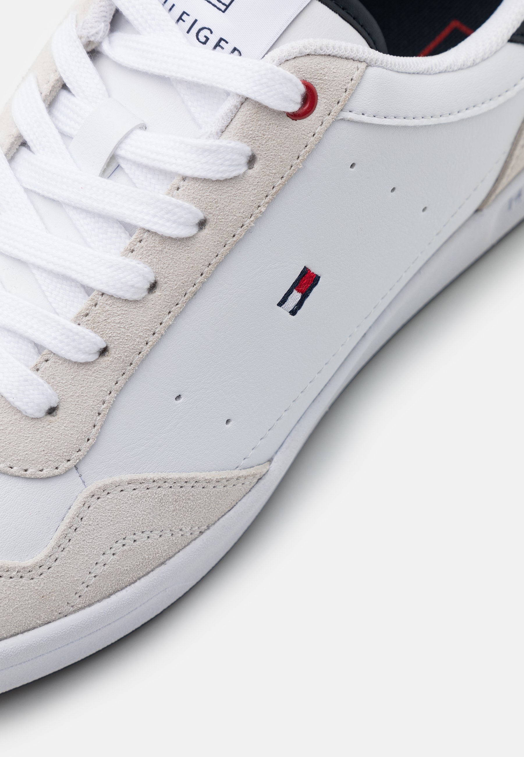 tommy hilfiger lightweight cupsole