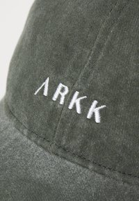 ARKK Copenhagen UNISEX - Cap - forest green