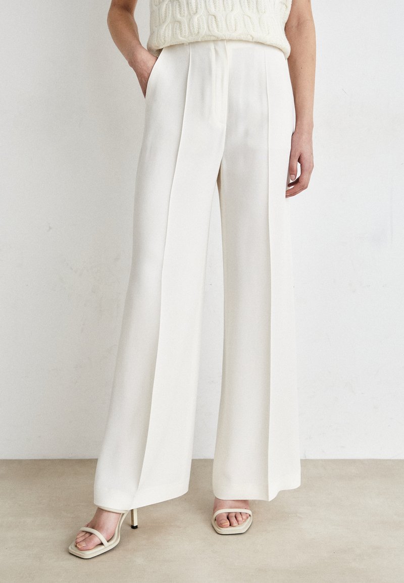 BOSS - TIKELA - Broek - open white, Vergroten