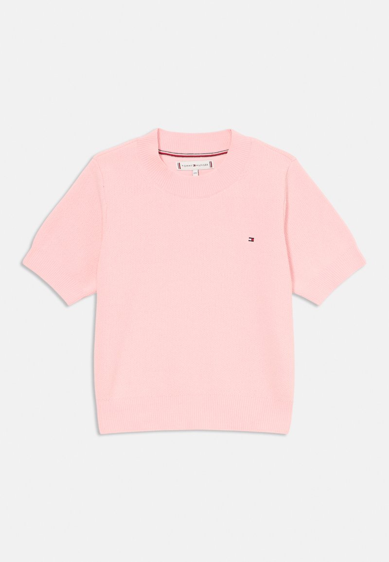 Roosa kudumipusakuub, millel on lühikesed varrukad, soonikuga ümmargune kaelus ja rindkerel väike broderie logo. Sujuv tekstuur, lõdva disainiga.