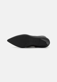 Calvin Klein WRAPPED STIL BOOT - Puszābaki - black
