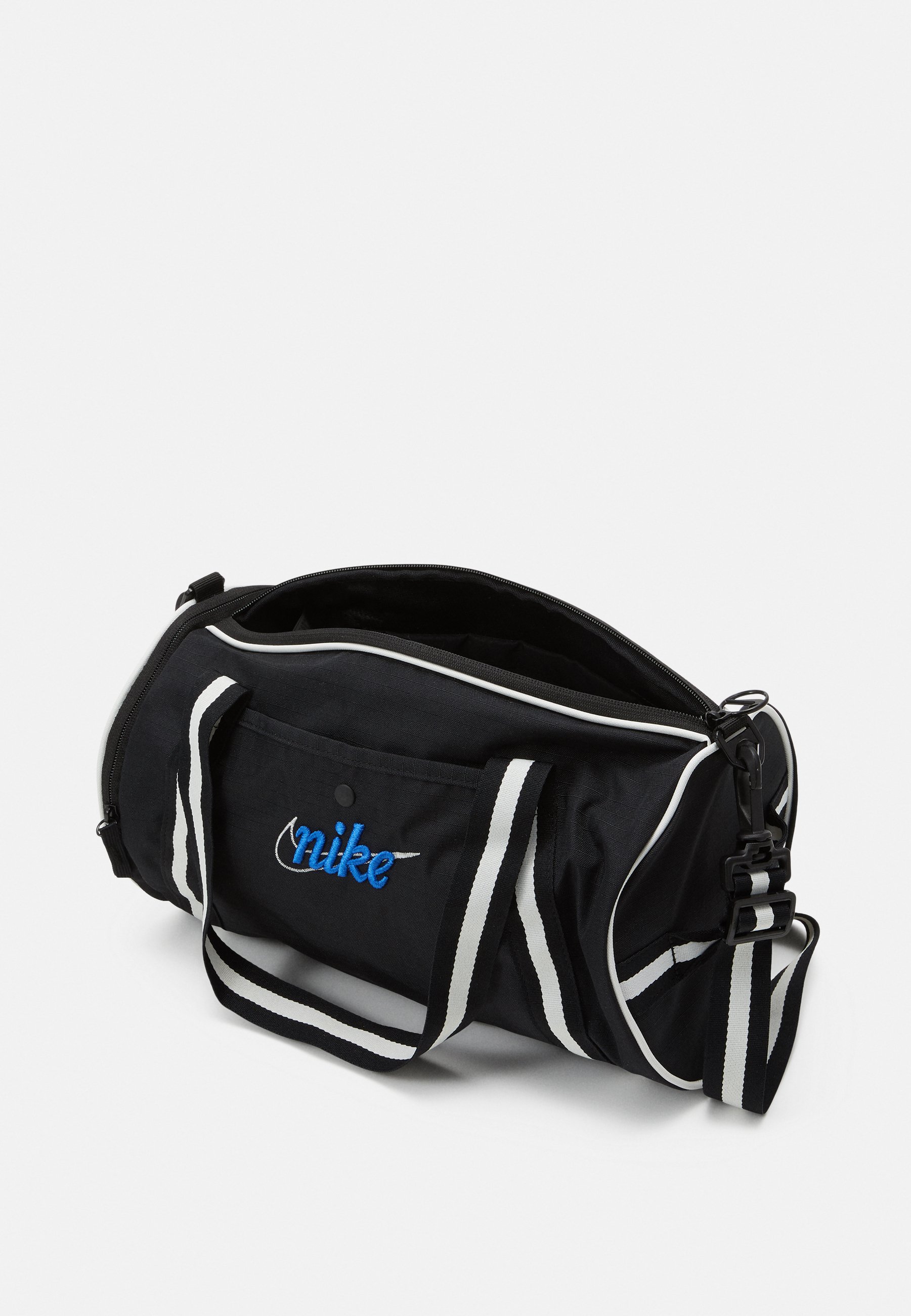 nike black heritage duffle bag