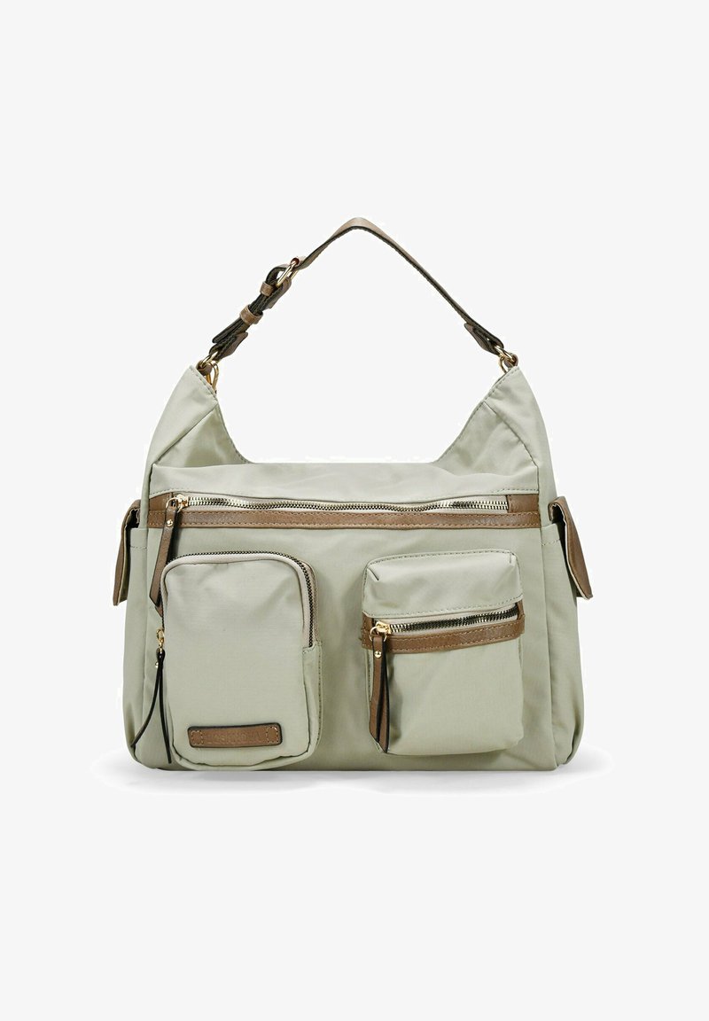 Bolsa de nylon verde con acentos marrones, que cuenta con múltiples bolsillos con cremallera y una amplia correa para el hombro. Textura suave y diseño holgado.