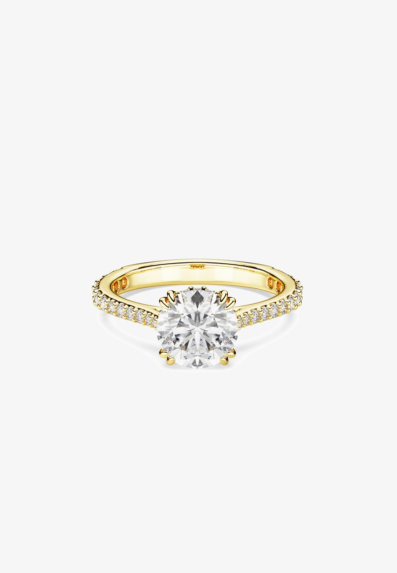Ronde geslepen diamanten ring in geelgoud met een gestructureerde band, featuring kleine accentstenen langs de shank voor extra schittering.