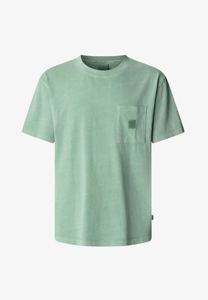 Lichtgroene katoenen t-shirt met een ronde hals, korte mouwen, en een borstzakje aan de linkerkant met een kleine logo patch. Soepele textuur.
