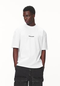 Pegador COLNE LOGO TEE - T-shirts med print - white