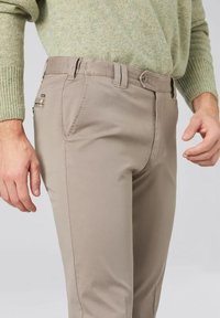 Meyer LUXURY COMFORT - Chino - fango