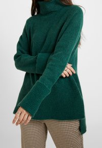Vero Moda Strickpullover - mottled light green