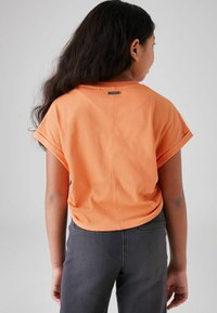smALLSAINTS Pamata T-krekls - coral pink