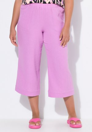 LAURASØN WIDE LEG 3/4 - Shorts - amethyst