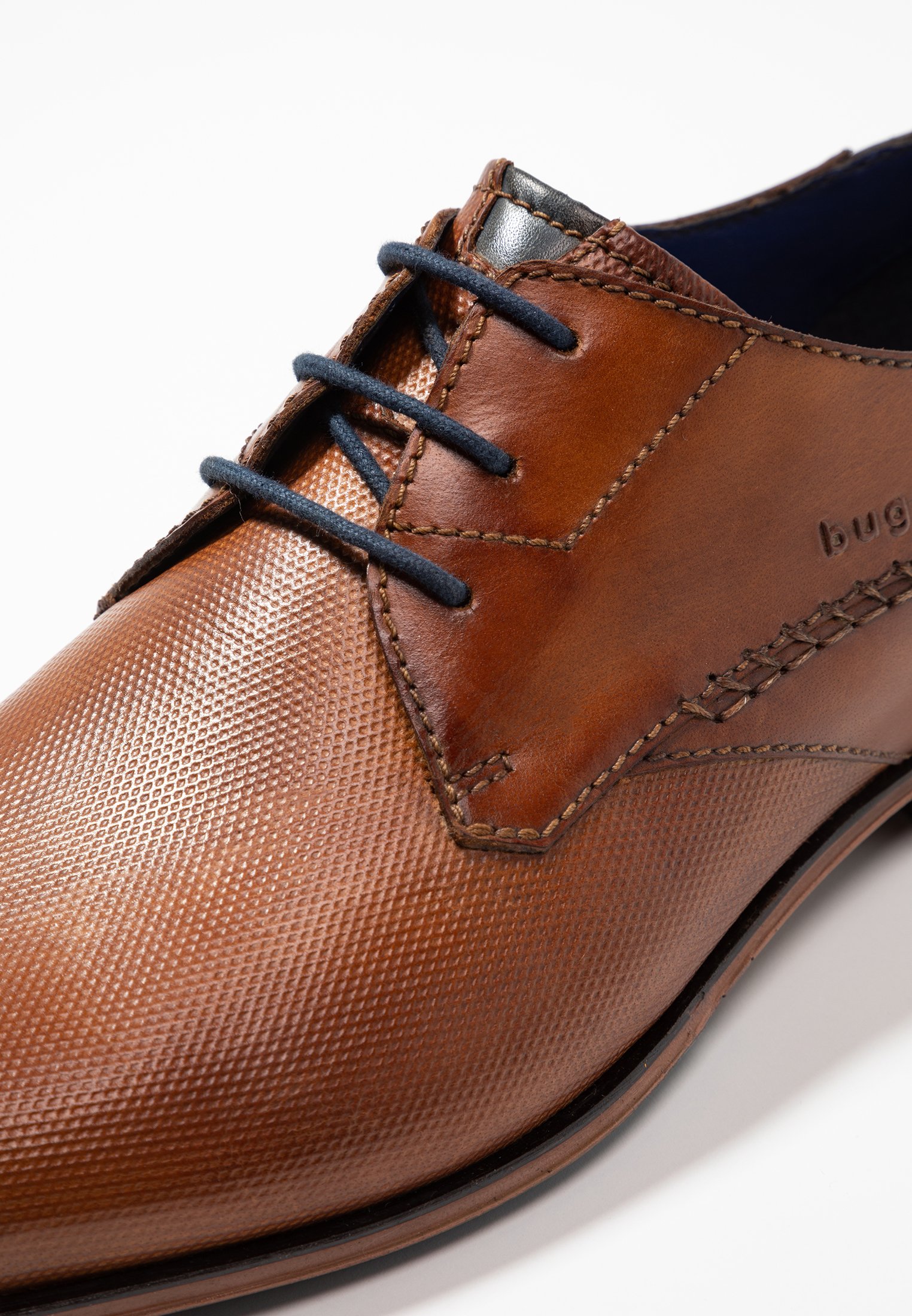 Bugatti MATTIA Pensko med snøring cognac Zalando.no Bugatti MATTIA II Pensko med snøring cognac Zalando.no