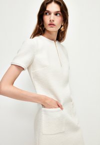 adL ZIPPERED MINI - Denní šaty - light beige
