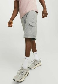 Jack & Jones JPSTJOE  szary