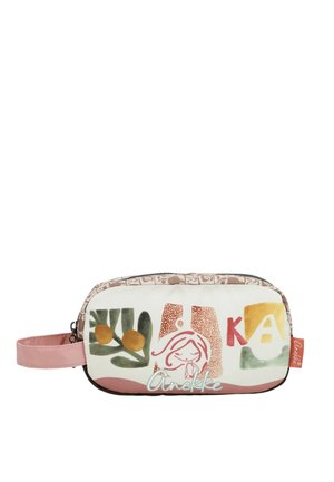 Piccola pochette rettangolare con manico rosa, forme astratte e illustrazione stilizzata di una ragazza con la scritta "Anekke" sul davanti.