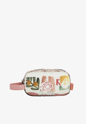Piccola pochette rettangolare con manico rosa, forme astratte e illustrazione stilizzata di una ragazza con la scritta "Anekke" sul davanti.