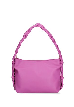 Roze schoudertas met een gevlochten band, een gladde textuur en een eenvoudige rechthoekige vorm tegen een witte achtergrond.