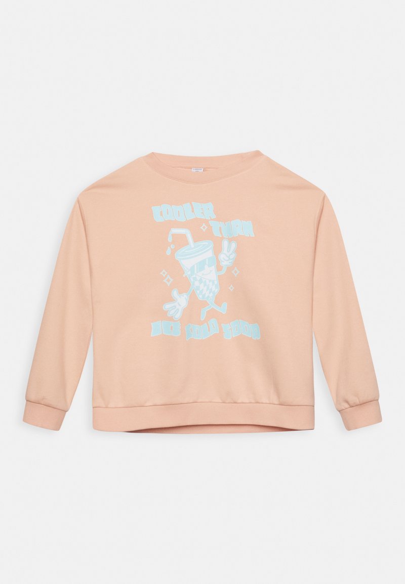 Sweatshirt de cor pêssego com mangas longas, decote arredondado e estampagem gráfica apresentando uma personagem de bebida com o texto "Mais Fresco que o teu Refrigerante".