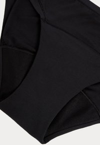 Svart bikiniunderdel med en slät yta, med en enfärgad design och ett elastiskt midjeband. Förstärkta sömmar ökar hållbarheten och passformen.