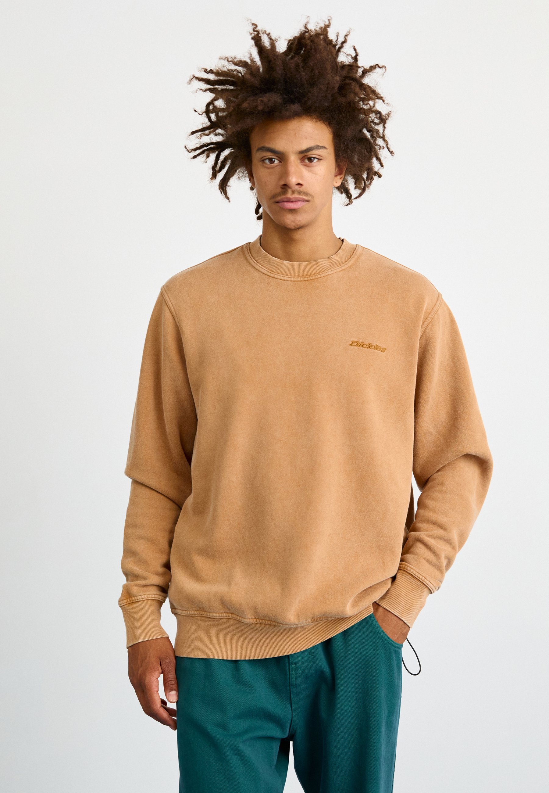Goodwear × Disney crew neck sweat brown Disney© Crew-Neck Sweatshirt and Sweatpants Set for Baby