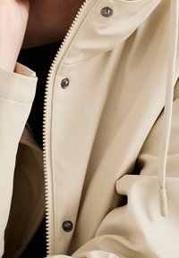 ONLY Abrigo de invierno - beige