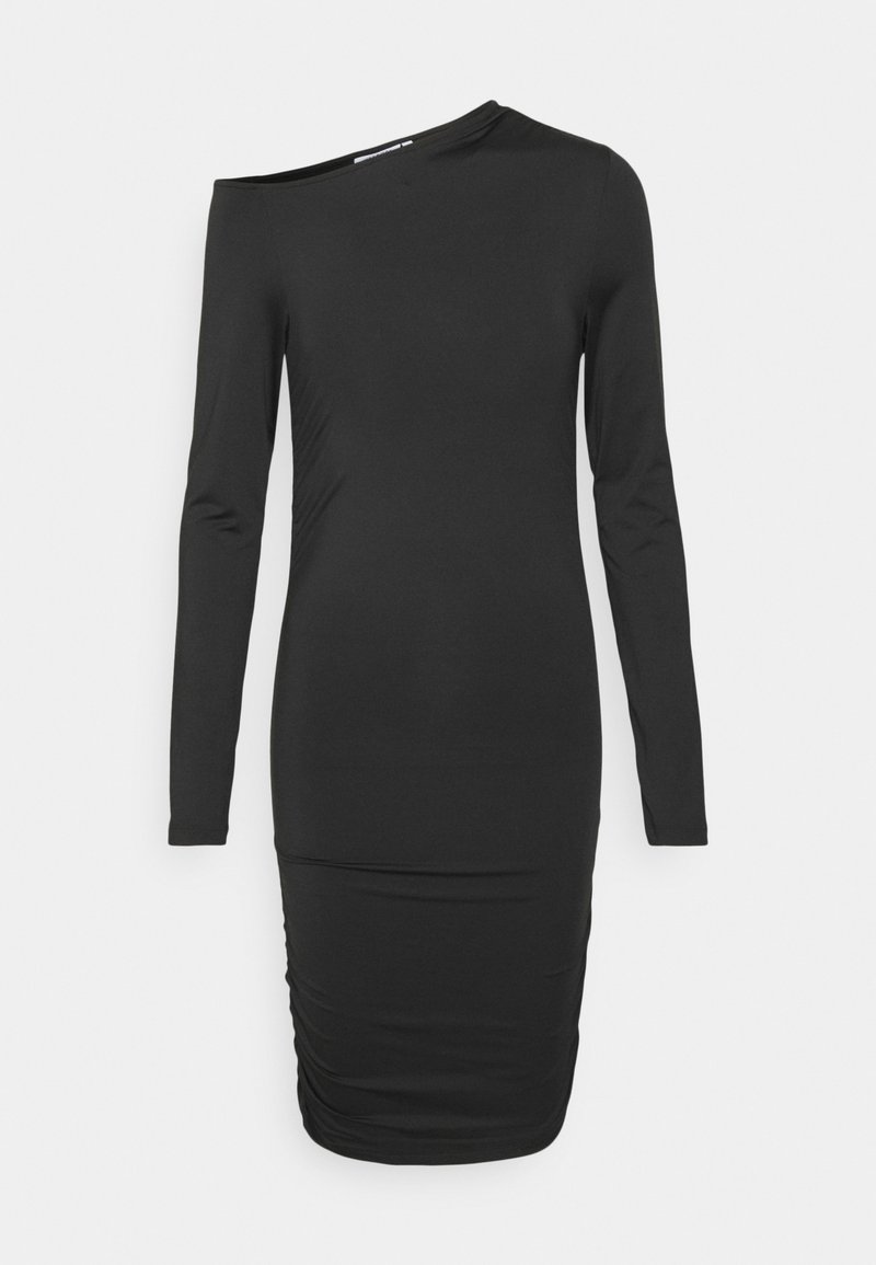 Vestido preto de manga longa com decote assimétrico, feito de um tecido suave; apresenta detalhe franzido na cintura para uma silhueta ajustada.