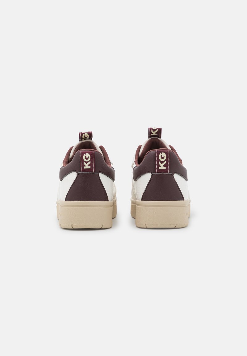 Damen Sneaker low | KG Kurt Geiger VEGAN LANDED Sneaker low wine/bordeaux - QY36642 Damen Sneaker low | KG Kurt Geiger VEGAN LANDED Sneaker low wine/bordeaux - QY36642
