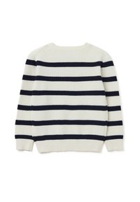 Weißer Pullover mit navyblauen horizontalen Streifen, geripptem Ausschnitt und Bündchen sowie einer lässigen Passform. Weiches Strickmaterial mit moderater Textur.