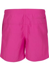 Costumi da bagno rosa realizzati in materiale leggero, con vita elastica, tasche laterali e una tasca posteriore con zip.