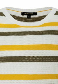 Gestreifter Strickpullover in Weiß, Gelb und Dunkelgrün. Mit Rundhalsausschnitt und einem strukturierten Muster mit offenem Gewebe. Markenlabel am Halsausschnitt.