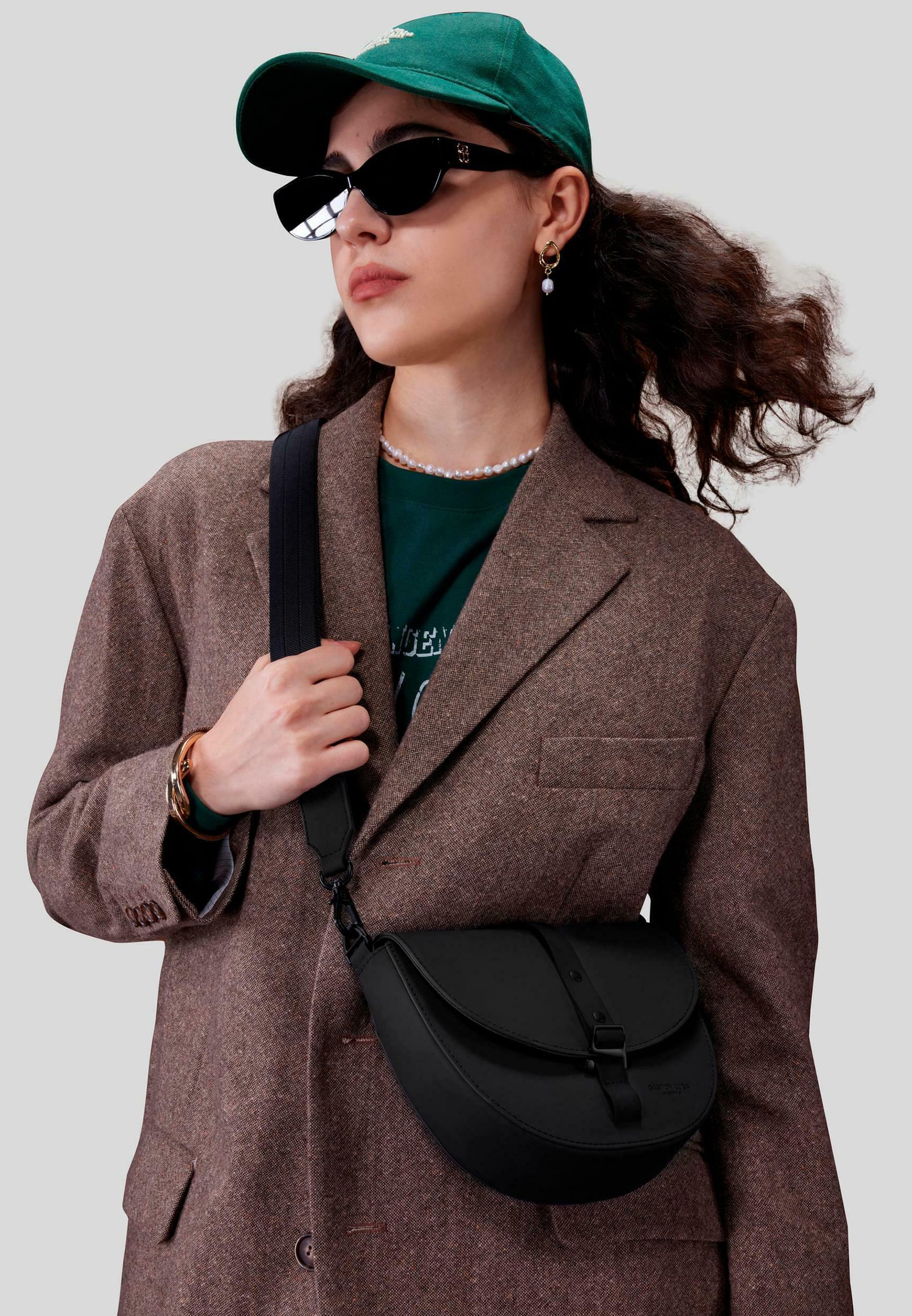 TOM TAILOR Wendi Borsa A Tracolla Donna - Pelle Sintetica Con Logo In Corsivo - Tasca Posteriore Con Cerniera, Nero