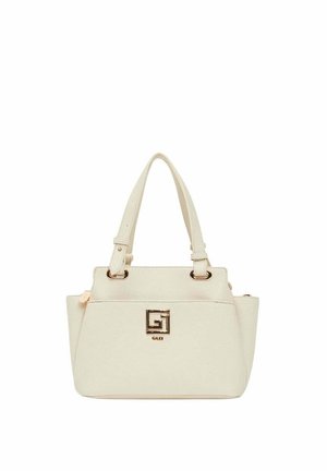 Borsa a tracolla in pelle color crema con doppi manici, ferrature in oro e un emblema quadrato con logo al centro anteriore.