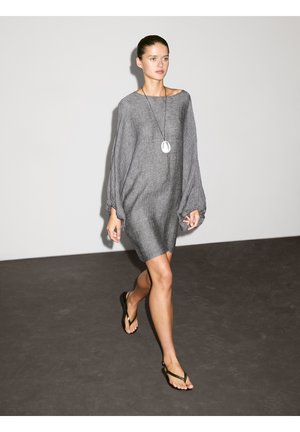 WITH SLEEVE DETAIL - Day dress - grey