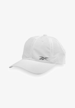 Casquette de baseball blanche à six panneaux avec visière courbée et petit logo Reebok noir sur le côté gauche avant.