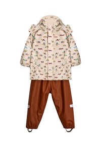 Conjunto de lluvia infantil impermeable que incluye una chaqueta beige con patrones de animales y pantalones marrones. La chaqueta tiene puños elásticos y capucha.