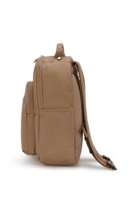 Zaino in nylon marrone con forma rettangolare, due scomparti con zip, spallacci imbottiti e una maniglia superiore per facilitare il trasporto.