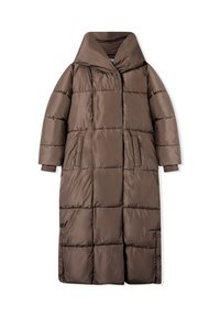 Cappotto imbottito lungo marrone con colletto alto, texture trapuntata, tasche laterali e polsini elasticizzati. Presenta un materiale esterno liscio e lucido.