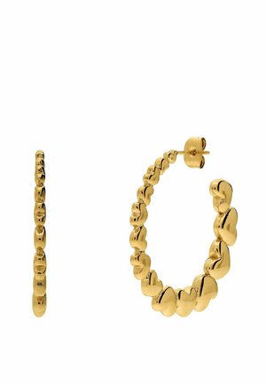 Gouden oorringen met kleine afgeronde hartvormen die rond elke ring verbonden zijn, getoond vanuit zij- en voorkant op een witte achtergrond.