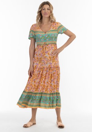 usha SOMMER MIT BLUMENPRINT CARNEA - Freizeitkleid - pfirsich mehrfarbig