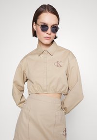 Calvin Klein Jeans ARCHIVAL MONOLOGO CROPPED SHIRT - Pluus - travertine