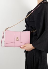 L'Atelier Du Sac ARLETTE - Borsa a tracolla - flamingo pink