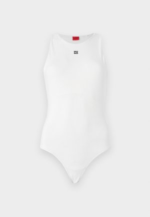 Bela bodysuit z brezrokavnim dizajnom, okroglim ovratnikom in minimalnim črnim logotipom "HUGO" na sprednji strani. Gladka tekstura in prilegajoča se oblika.
