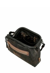 Kleine schwarze Tasche aus strukturiertem Material mit braunem Lederakzent und Reißverschlusstasche. Innenraum mit gemustertem Futter.