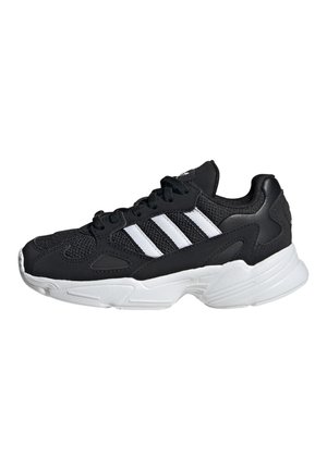 Trainers - black