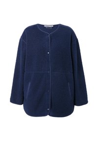 Marineblaue Fleecejacke mit Rundhalsausschnitt, Druckknopfverschluss, langen Ärmeln, zwei Fronttaschen und strukturiertem Stoff.