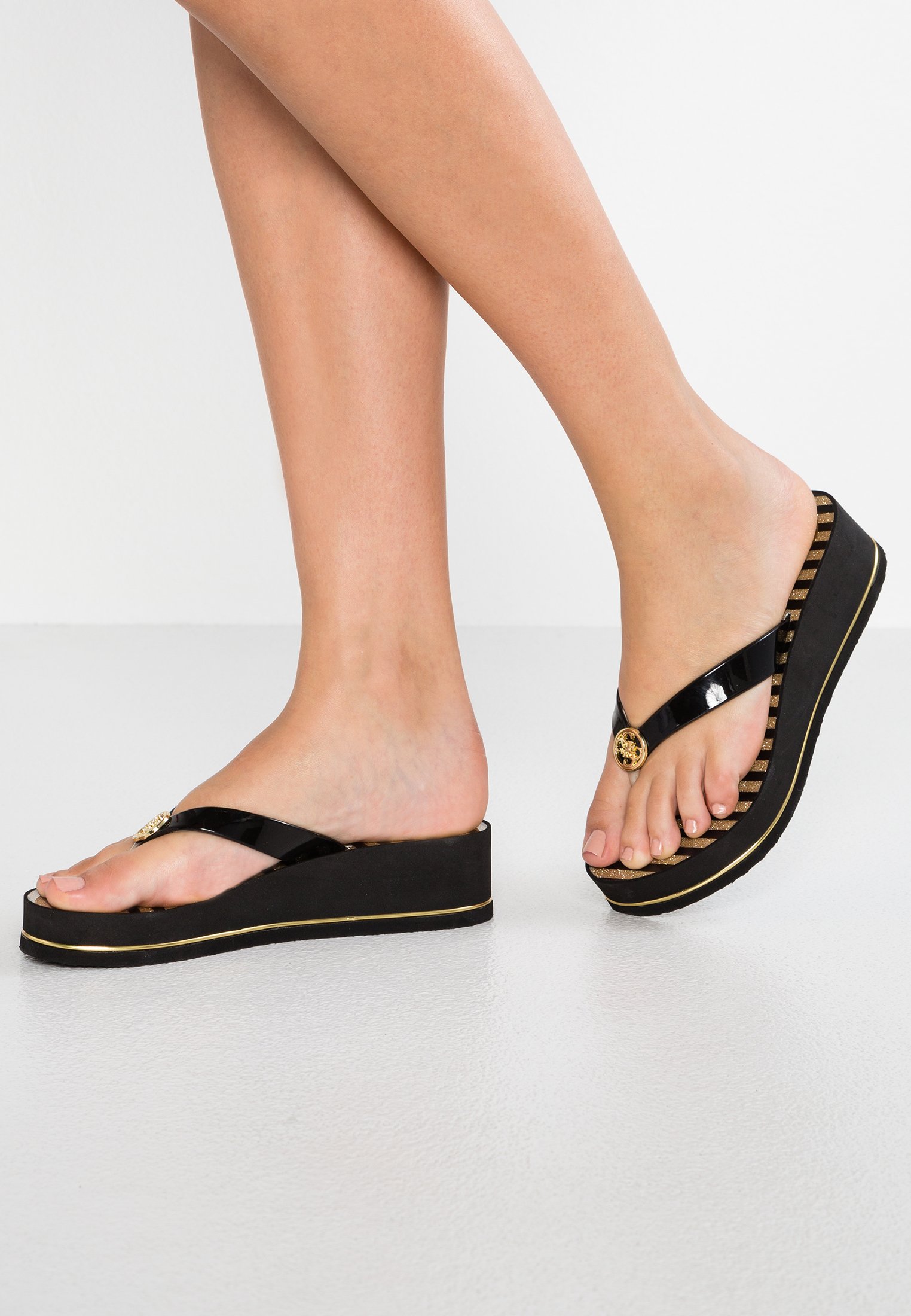 Guess enzy flip flops Outlet