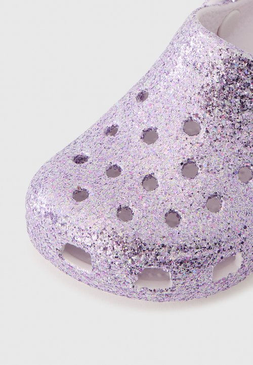 Crocs CLASSIC CHUNKY GLITTER - Sandalias planas - grape ice — foto 6