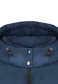 Granatowa kurtka puchowa z kołnierzem, charakteryzująca się pikowanym wzorem, czarnymi zapięciami oraz gładką podszewką dla zapewnienia ciepła i komfortu.