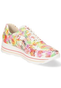 Baskets blanches avec un motif de feuilles tropicales multicolores, présentant une surface texturée, des lacets blancs et une semelle rembourrée avec des accents roses.