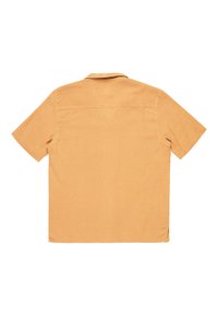 Short-sleeve shirt in a muted mustard color, made of lightweight fabric. Features a classic collar and a straight hem with side slits.